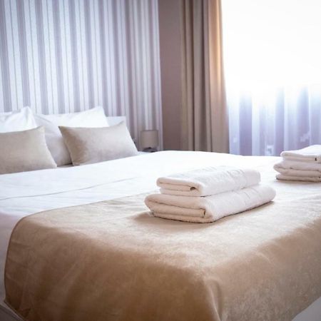 Venus Apartman Ni Kültér fotó